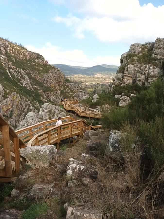 شقة Vivenda Do Sobreiro Al Serpins المظهر الخارجي الصورة